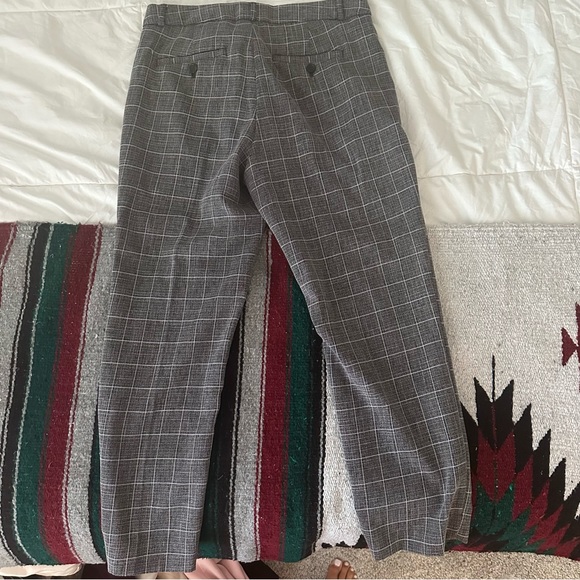 Banana Republic grey check Avery fit pants, size 6 - Picture 8 of 8